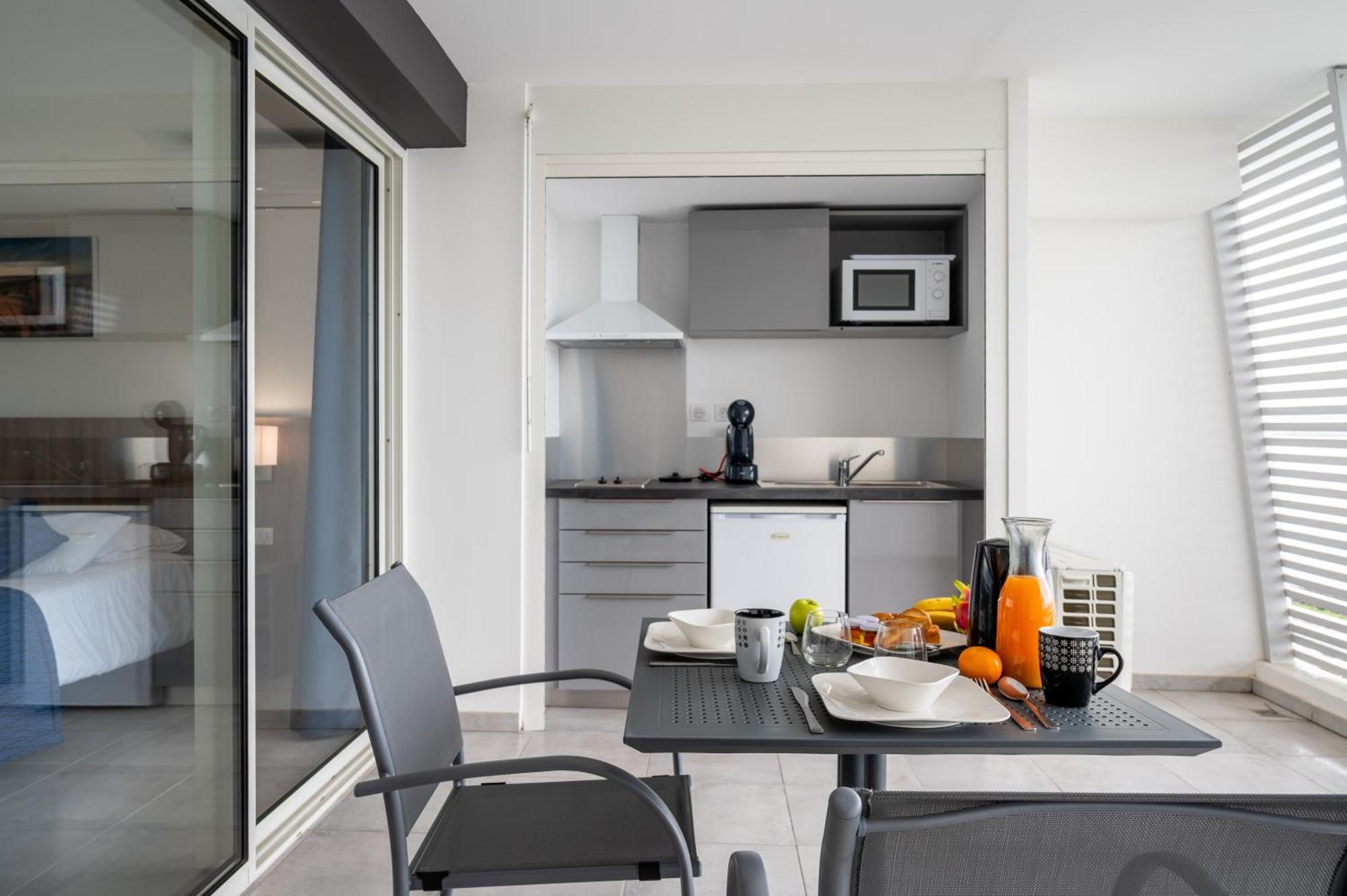 B&B Home Fort-De-France Marina 外观 照片